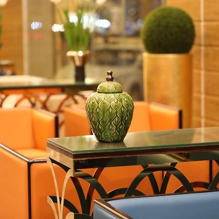 Golden Dream Hotel 카미스무샤야트 외부 사진