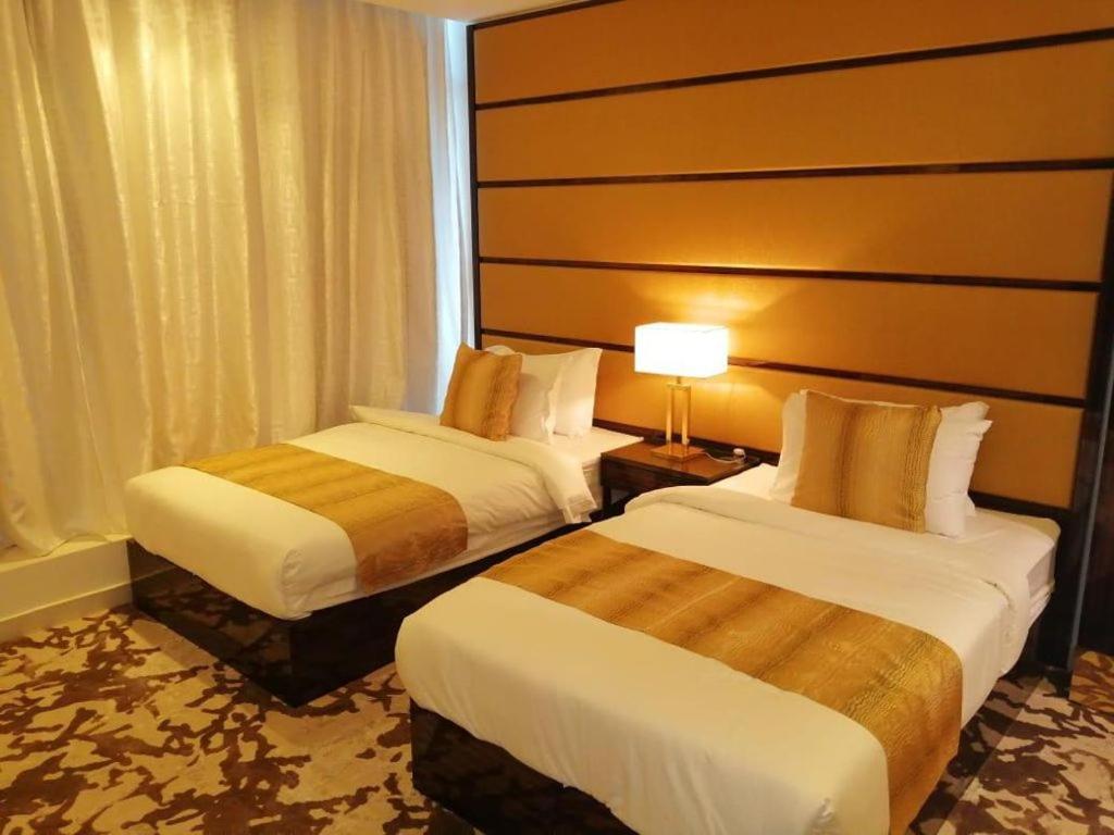 Golden Dream Hotel 카미스무샤야트 외부 사진