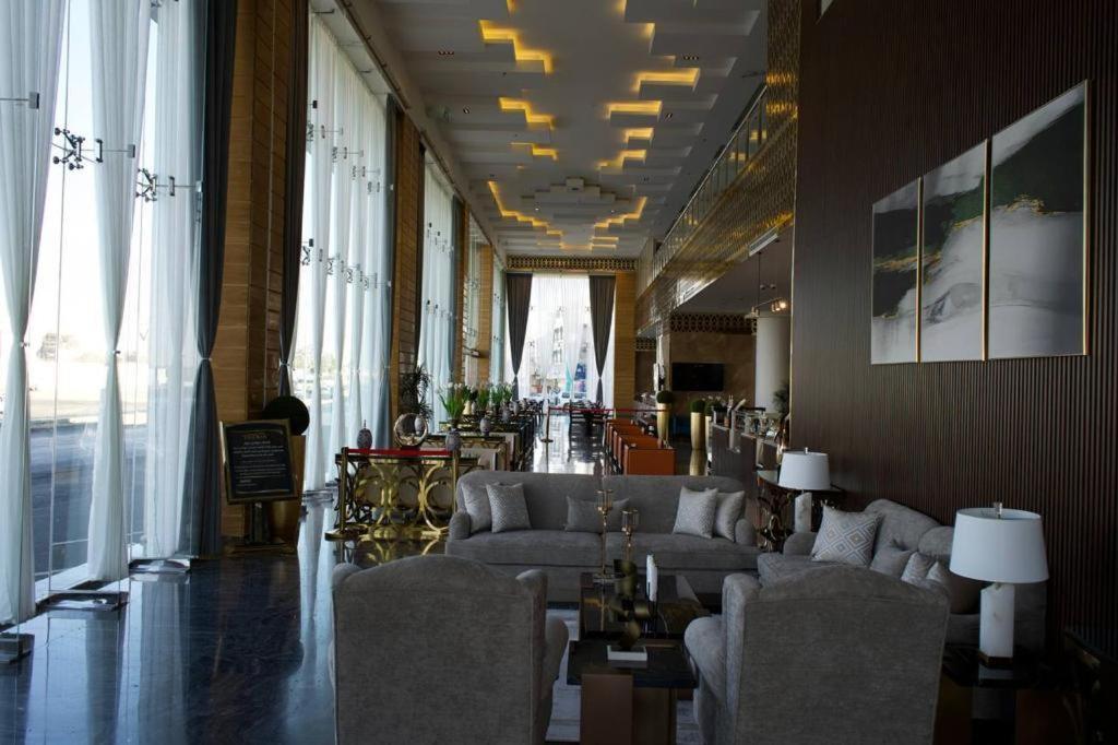 Golden Dream Hotel 카미스무샤야트 외부 사진