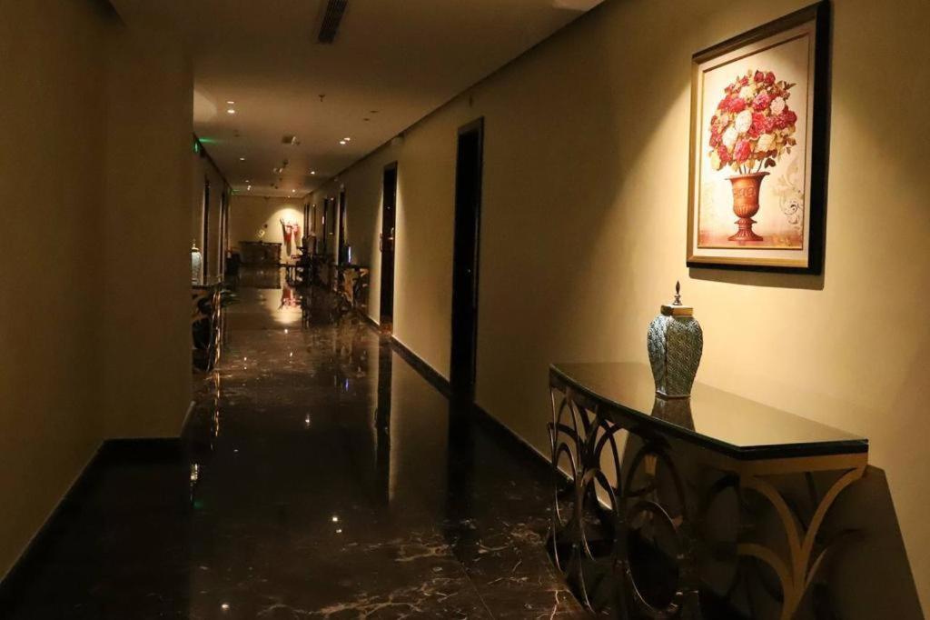 Golden Dream Hotel 카미스무샤야트 외부 사진