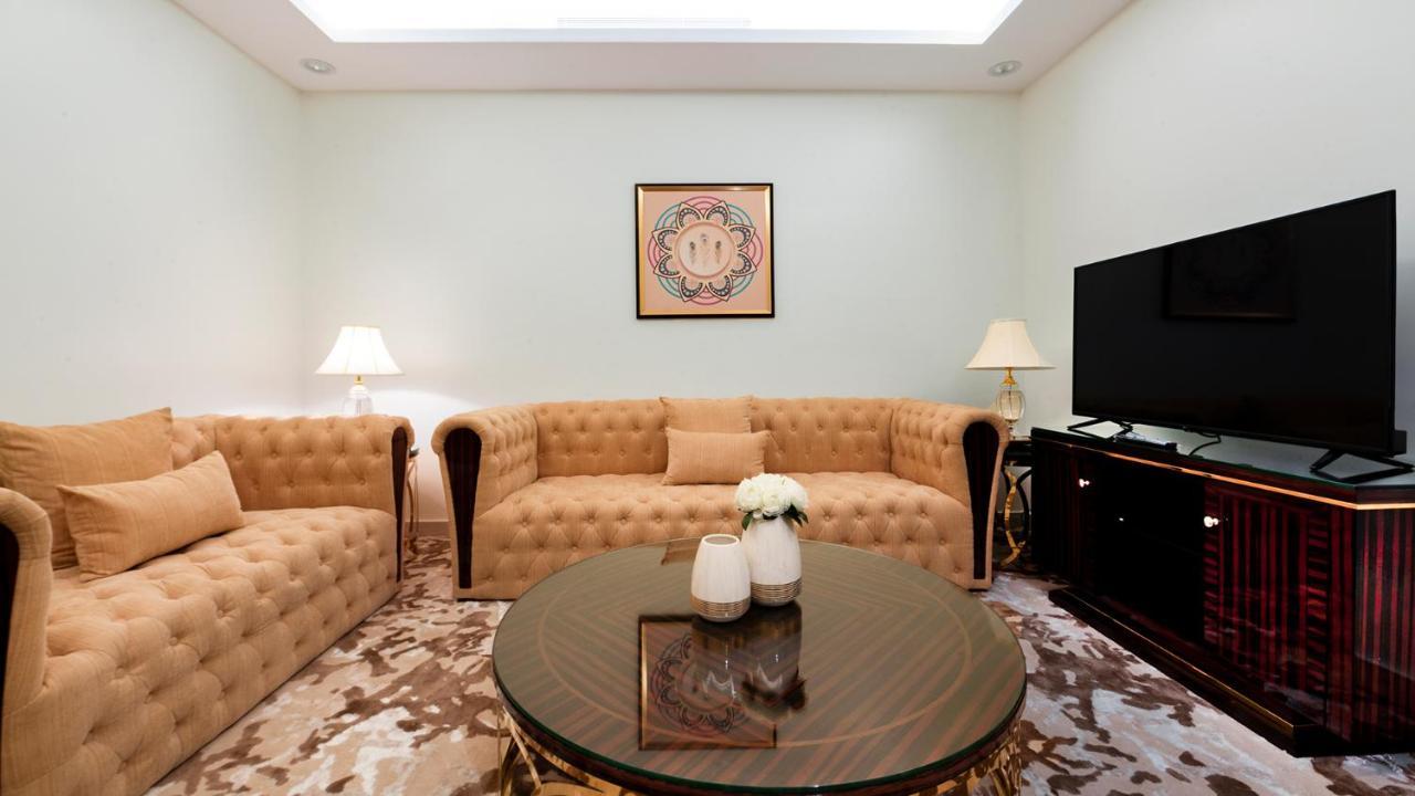 Golden Dream Hotel 카미스무샤야트 외부 사진